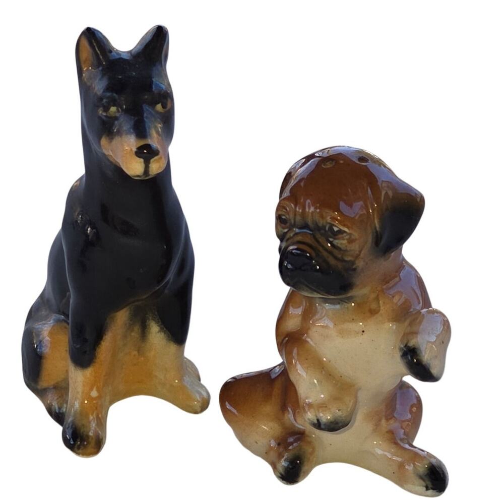 Vintage 1950s Made in Japan Dog Salt & Pepper Shakers | Doberman & Pug | MCM - Picture 2 of 8
